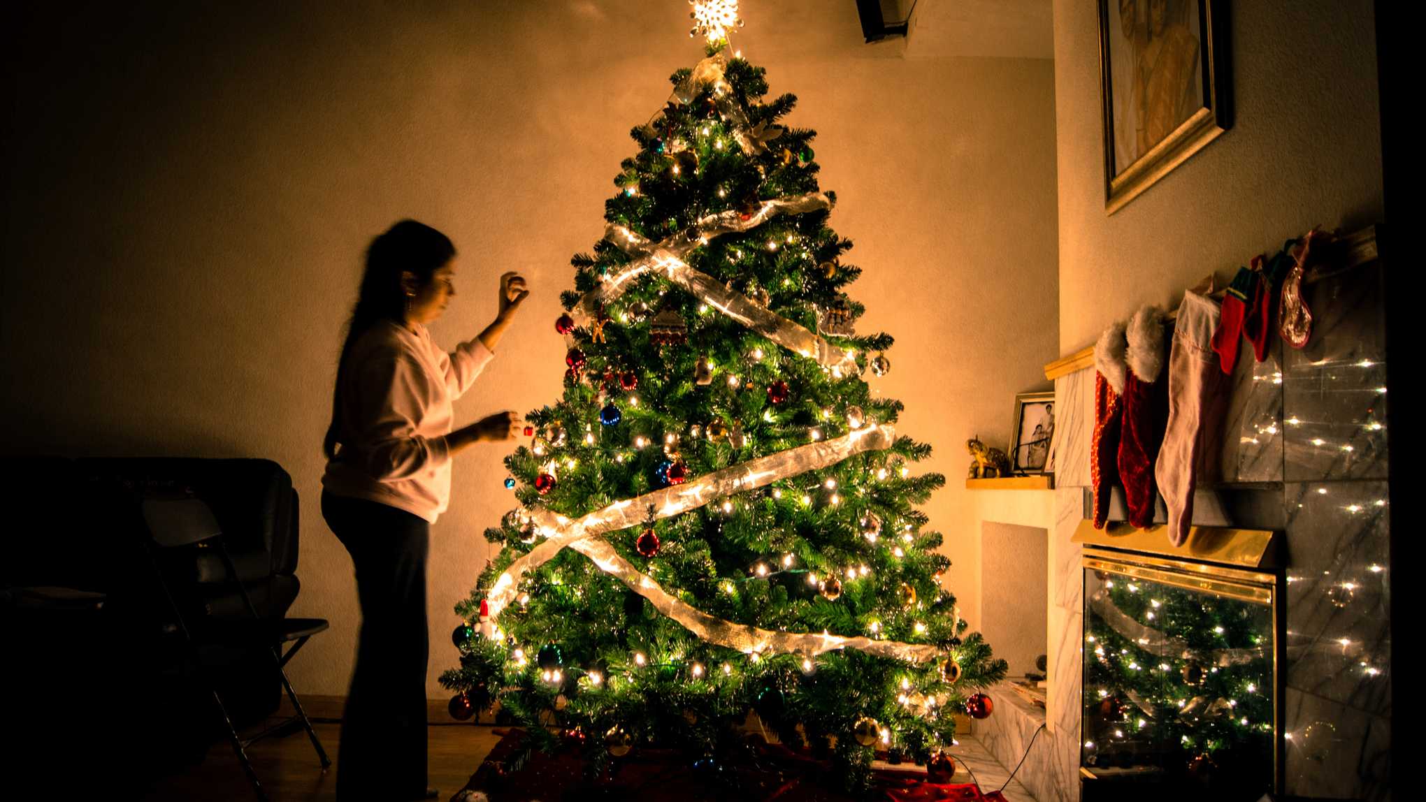 The psychology behind putting up a Christmas tree //// Studio Gritt
